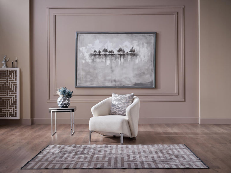 https://cdn.shopify.com/s/files/1/0656/8529/1206/files/venice-accent-chair-merit-cream-modern-sleek.jpg?v=1742686574
